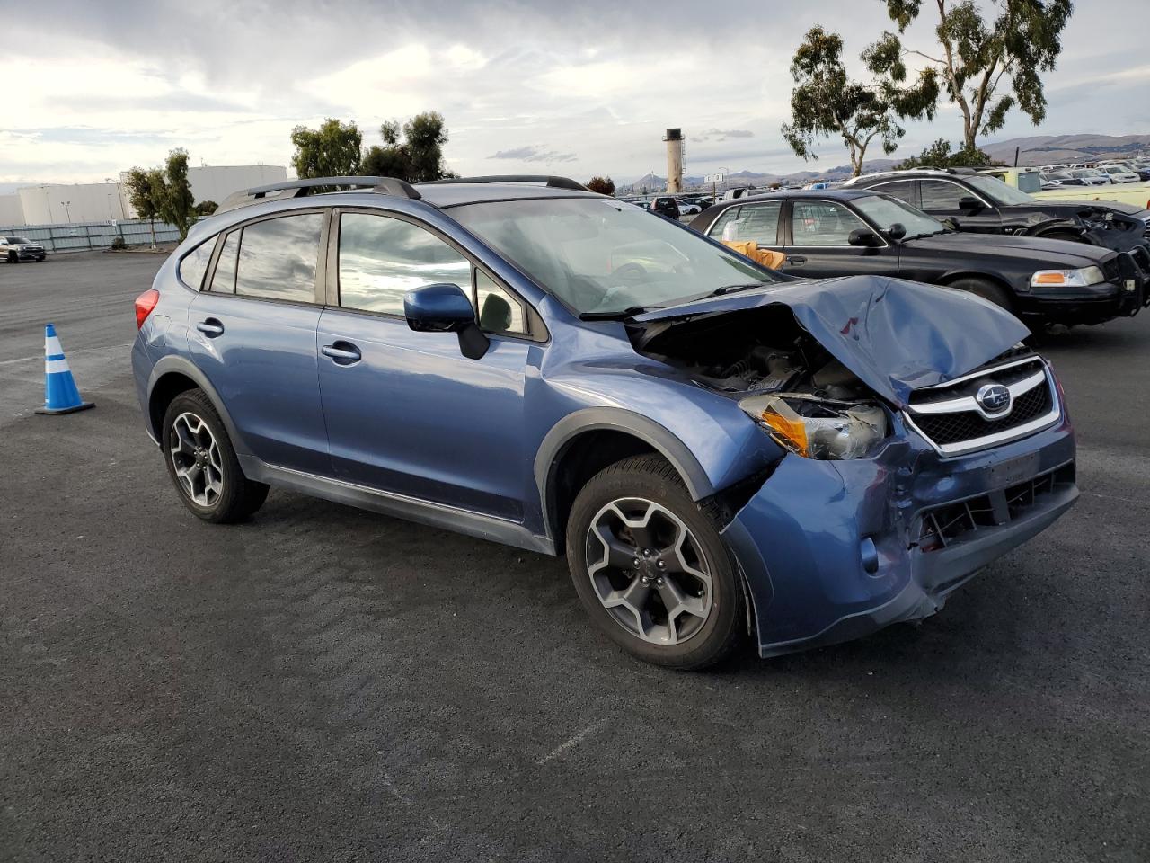 Lot #3315929134 2013 SUBARU XV CROSSTR