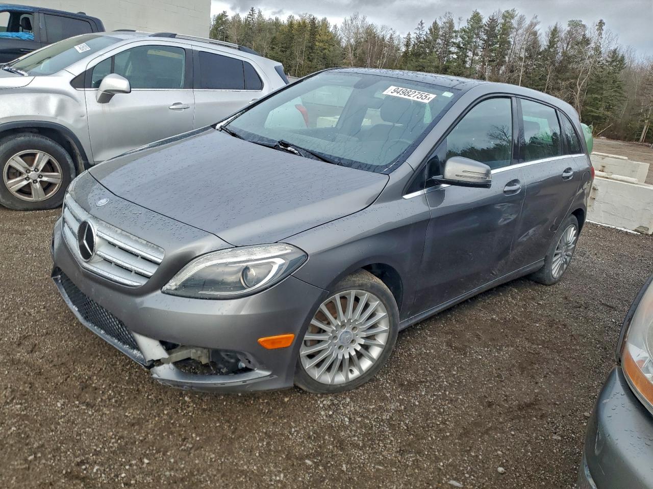 MERCEDES-BENZ B-CLASS B250