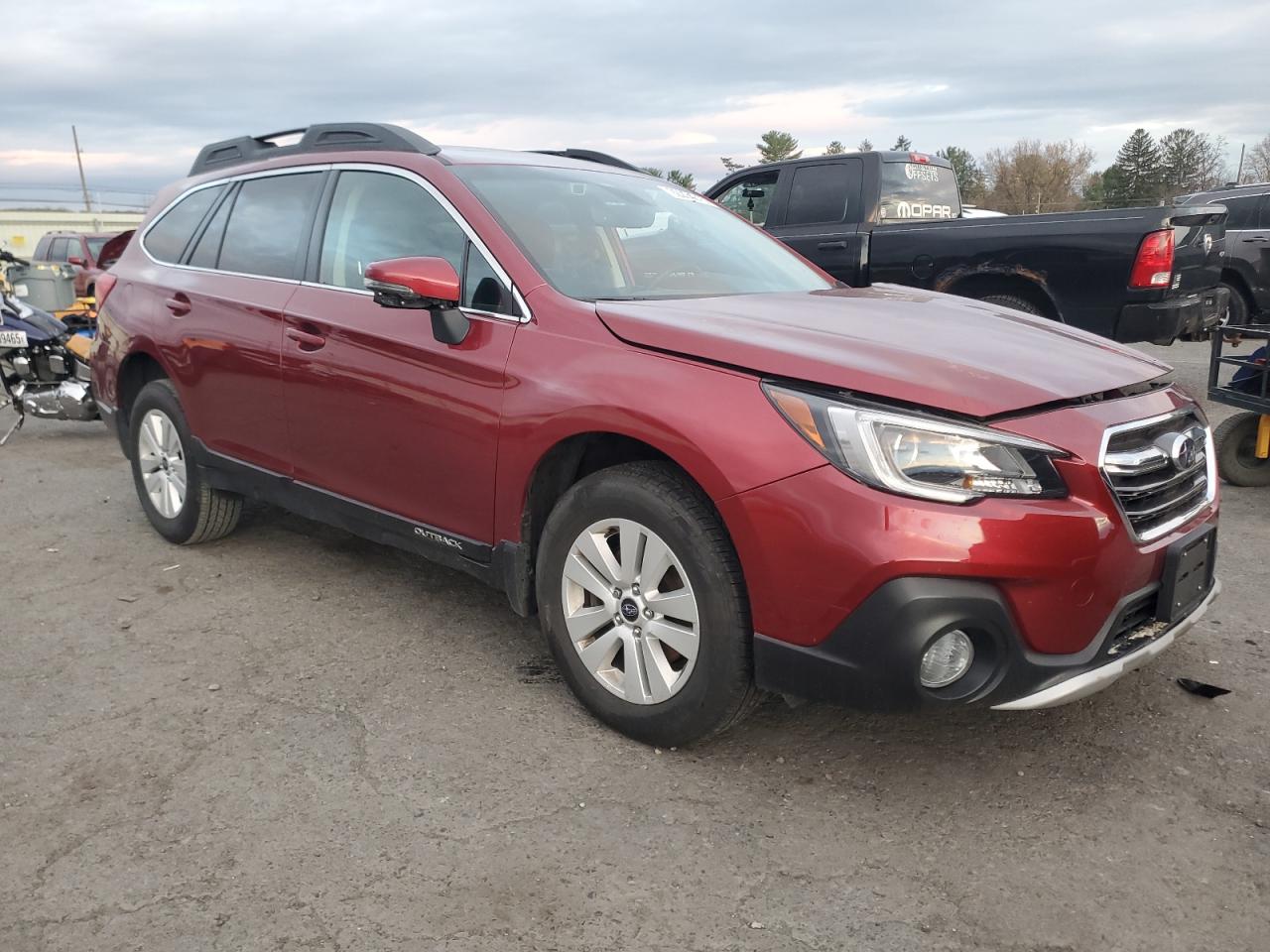 Lot #3311621261 2018 SUBARU OUTBACK 2.