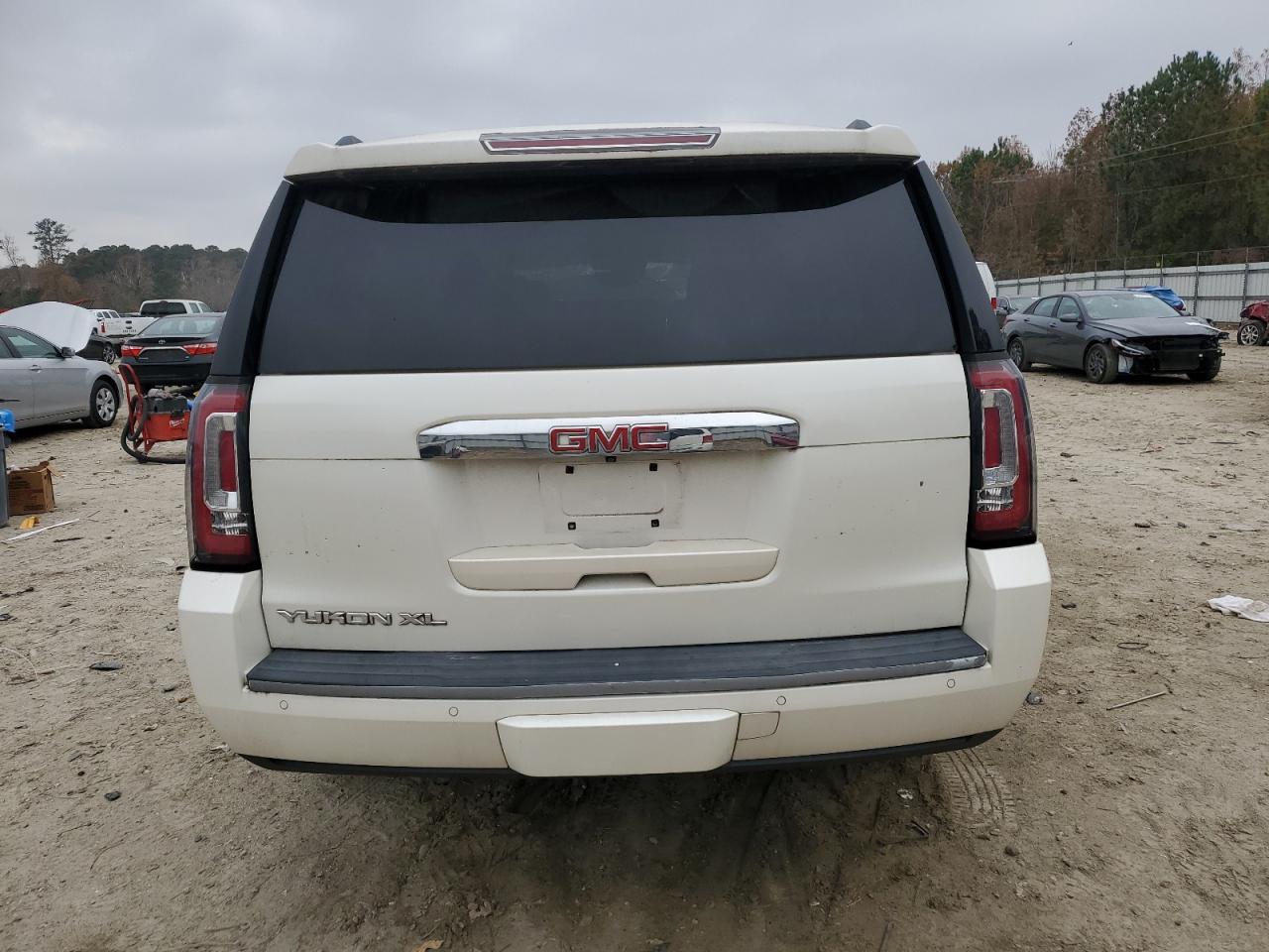 Lot #3301834417 2015 GMC YUKON XL K