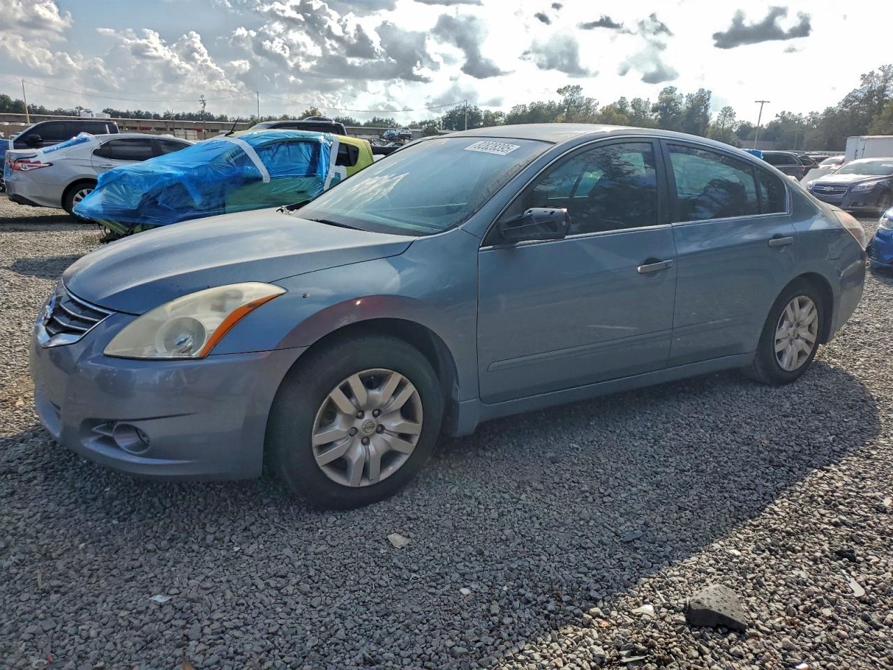 NISSAN ALTIMA BASE