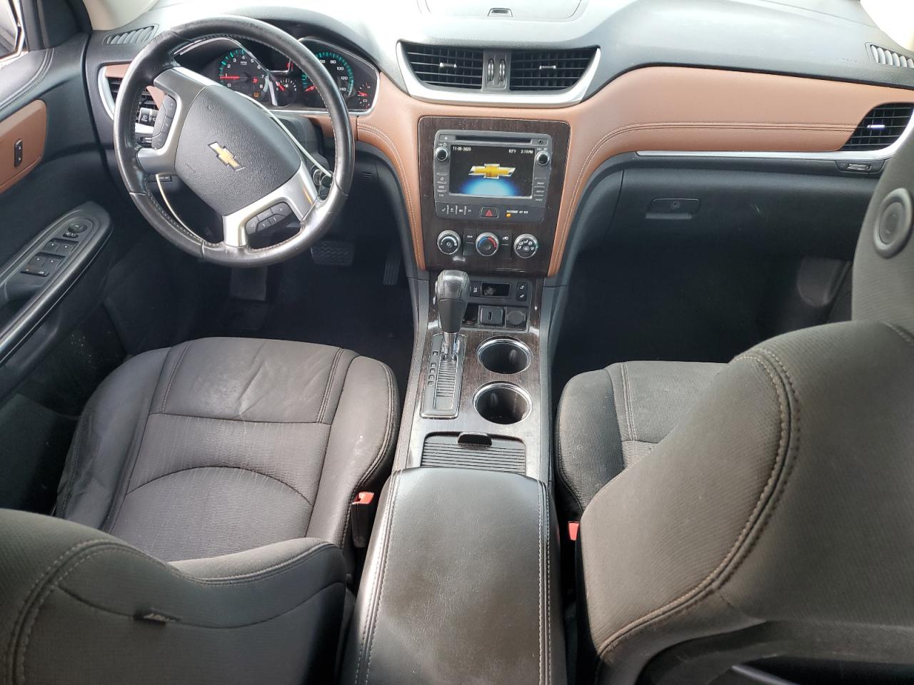 CHEVROLET TRAVERSE LT