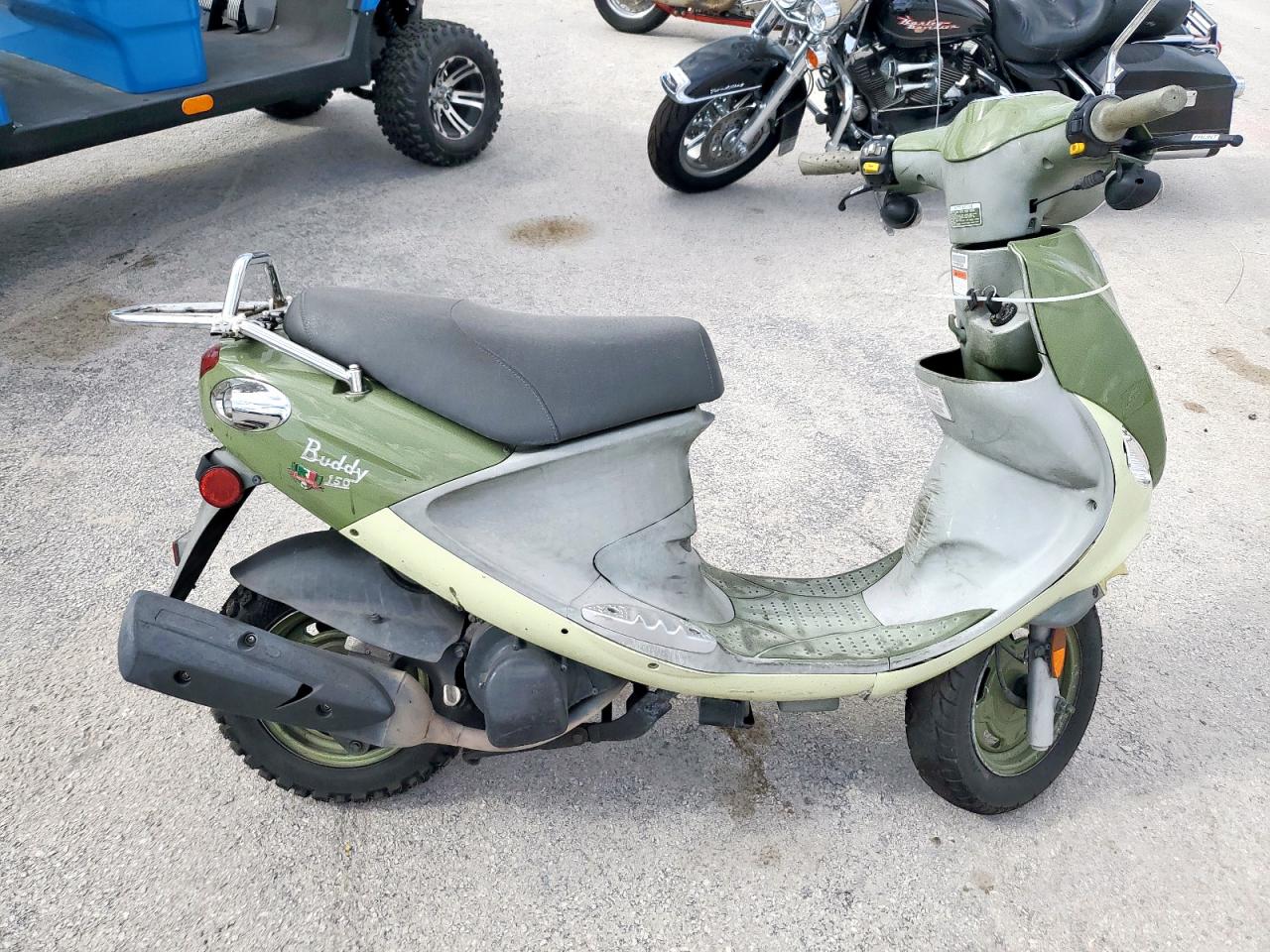 Lot #3318021399 2009 GENUINE SCOOTER CO. BUDDY 150
