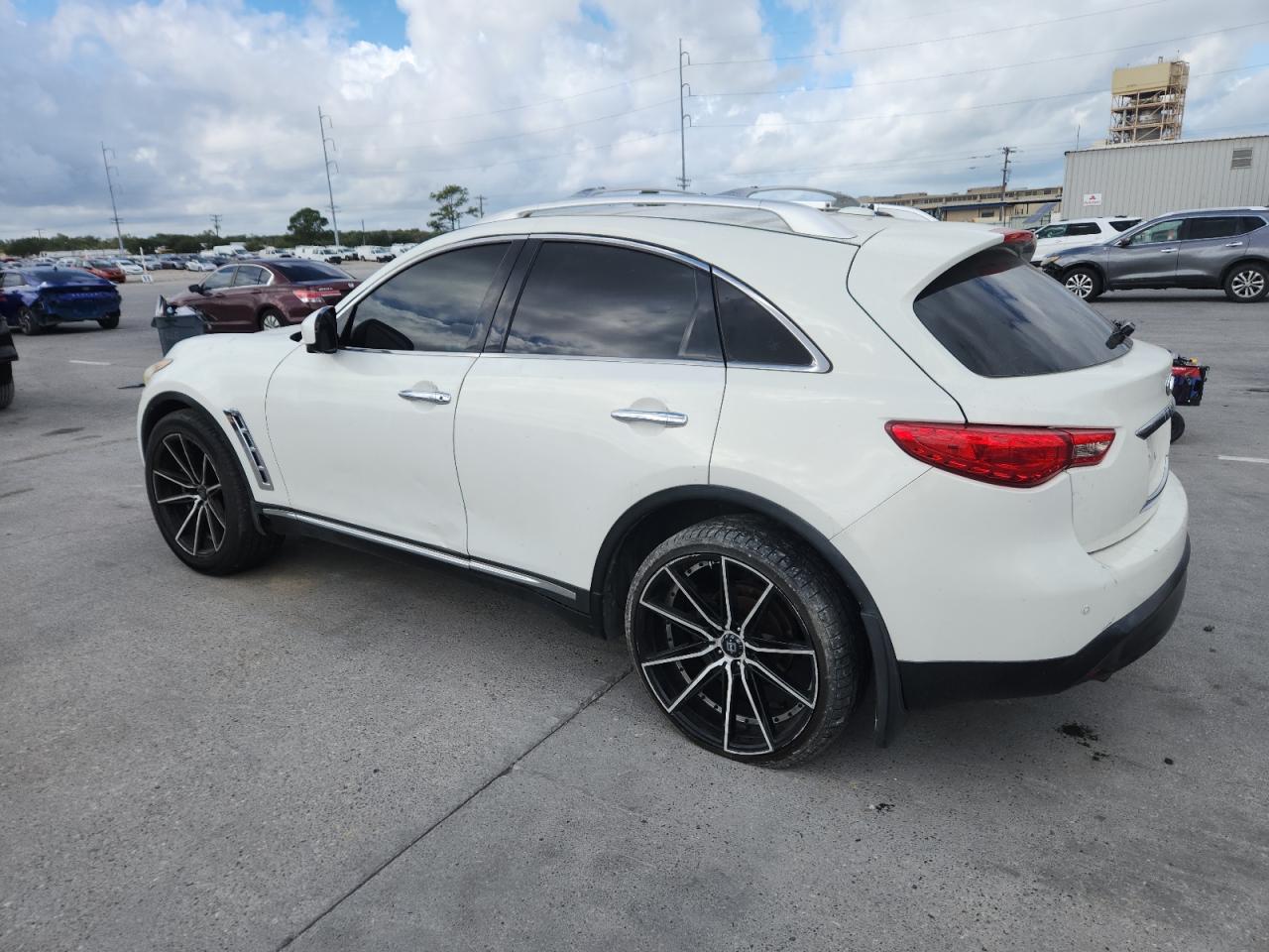 INFINITI FX37