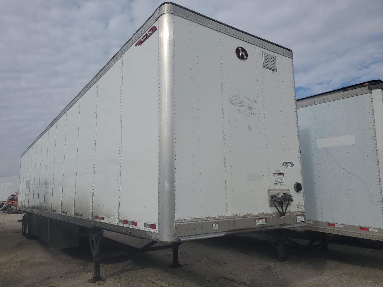 Lot #3302821910 2023 GREAT DANE SEMI