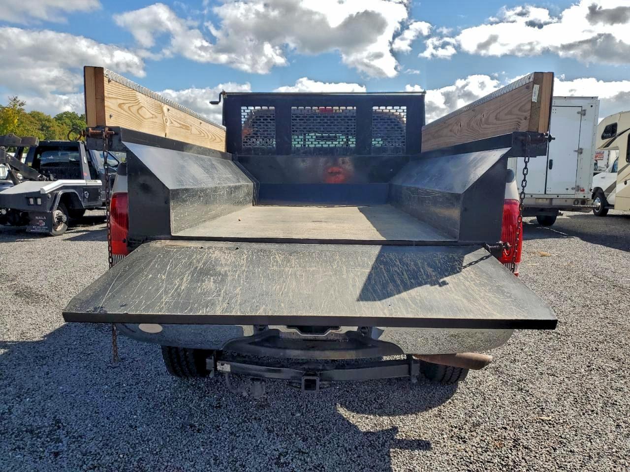 Lot #3297992100 1999 FORD F350 SRW S