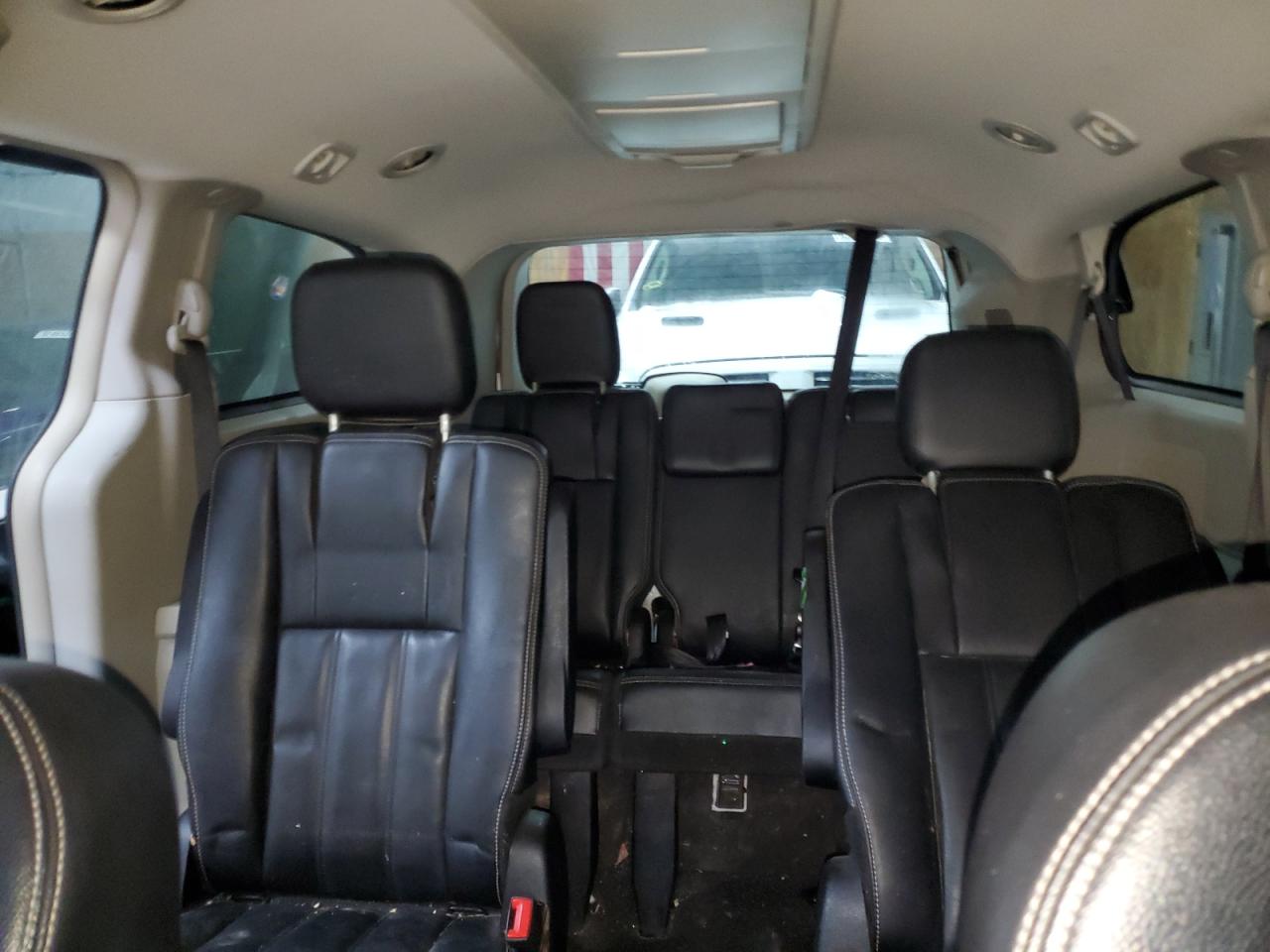 CHRYSLER TOWN & COUNTRY TOURING