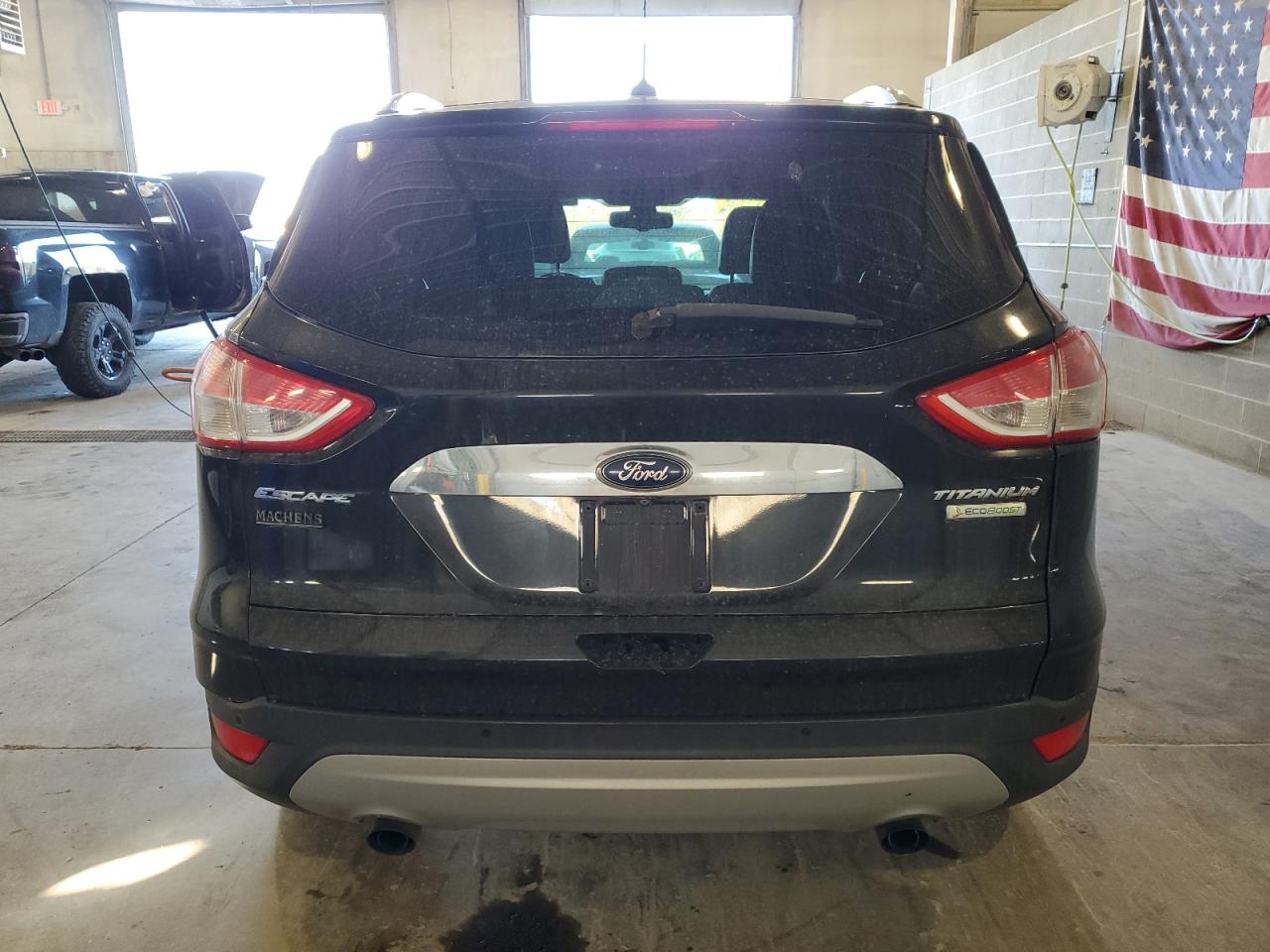 FORD ESCAPE TITANIUM