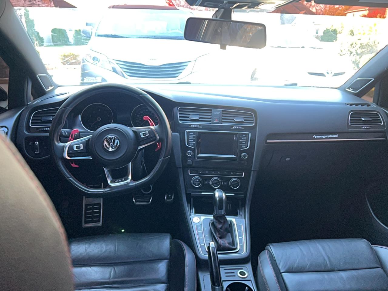 VOLKSWAGEN GOLF GTI