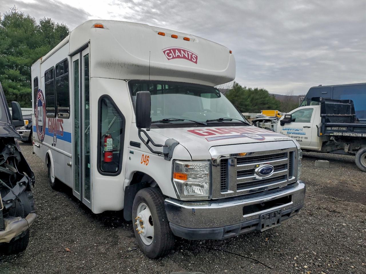 FORD ECONOLINE E350 SUPER DUTY CUTAWAY VAN