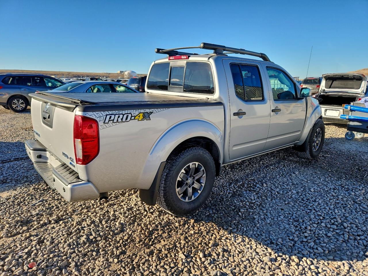 NISSAN FRONTIER S