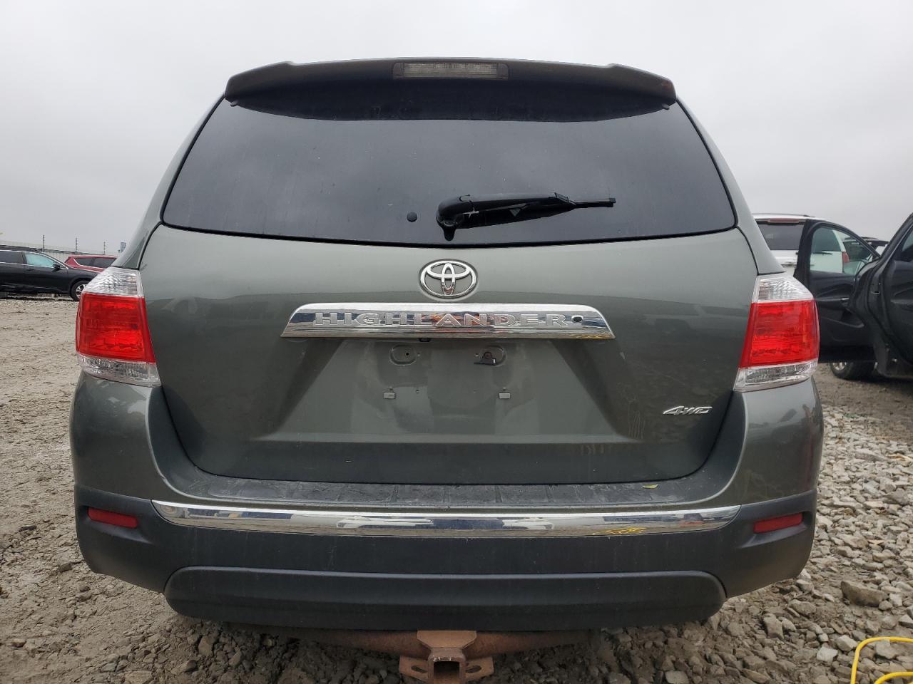 TOYOTA HIGHLANDER LIMITED