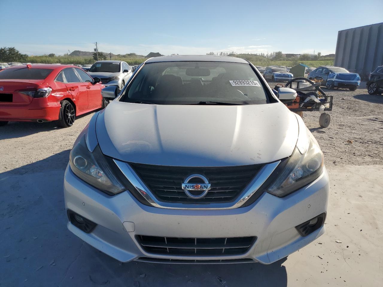 Lot #3302831932 2017 NISSAN ALTIMA 3.5