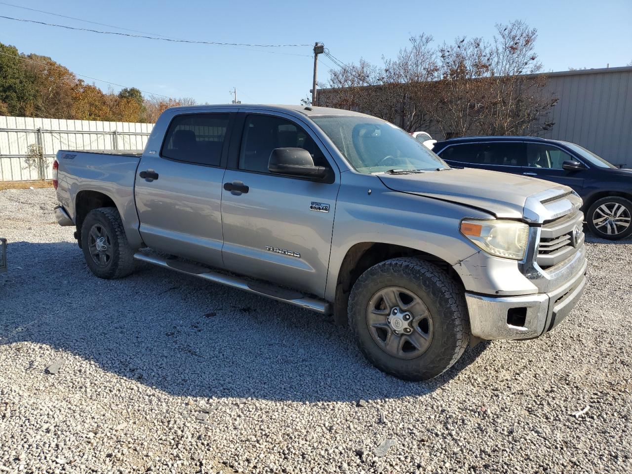 TOYOTA TUNDRA CREWMAX SR5
