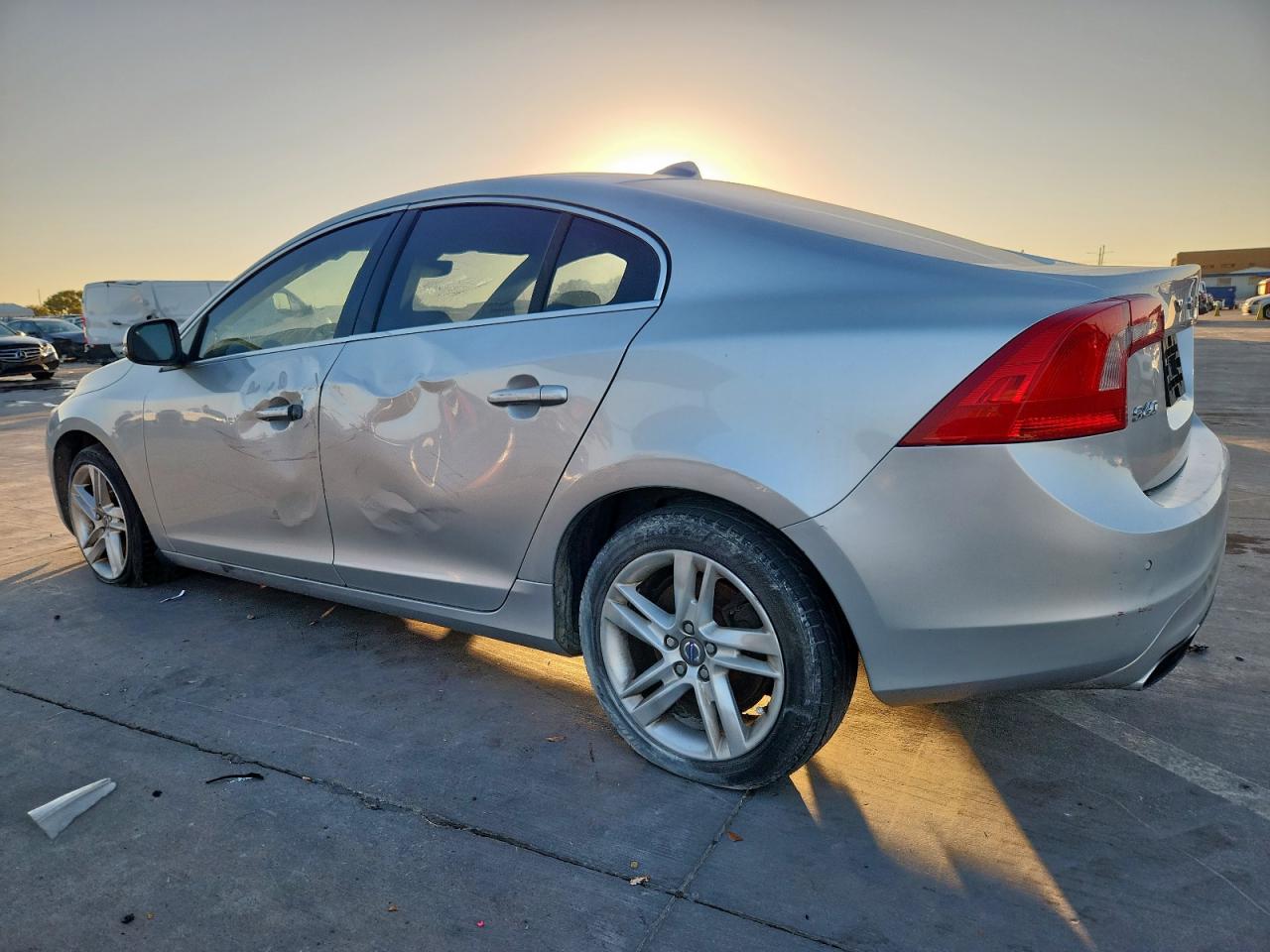 VOLVO S60 PREMIER