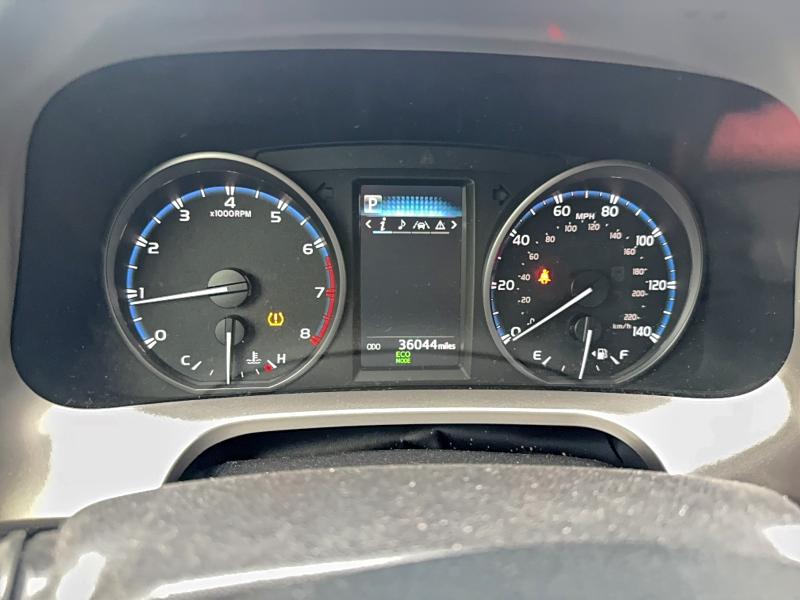 2017 TOYOTA RAV4 XLE #3303626931