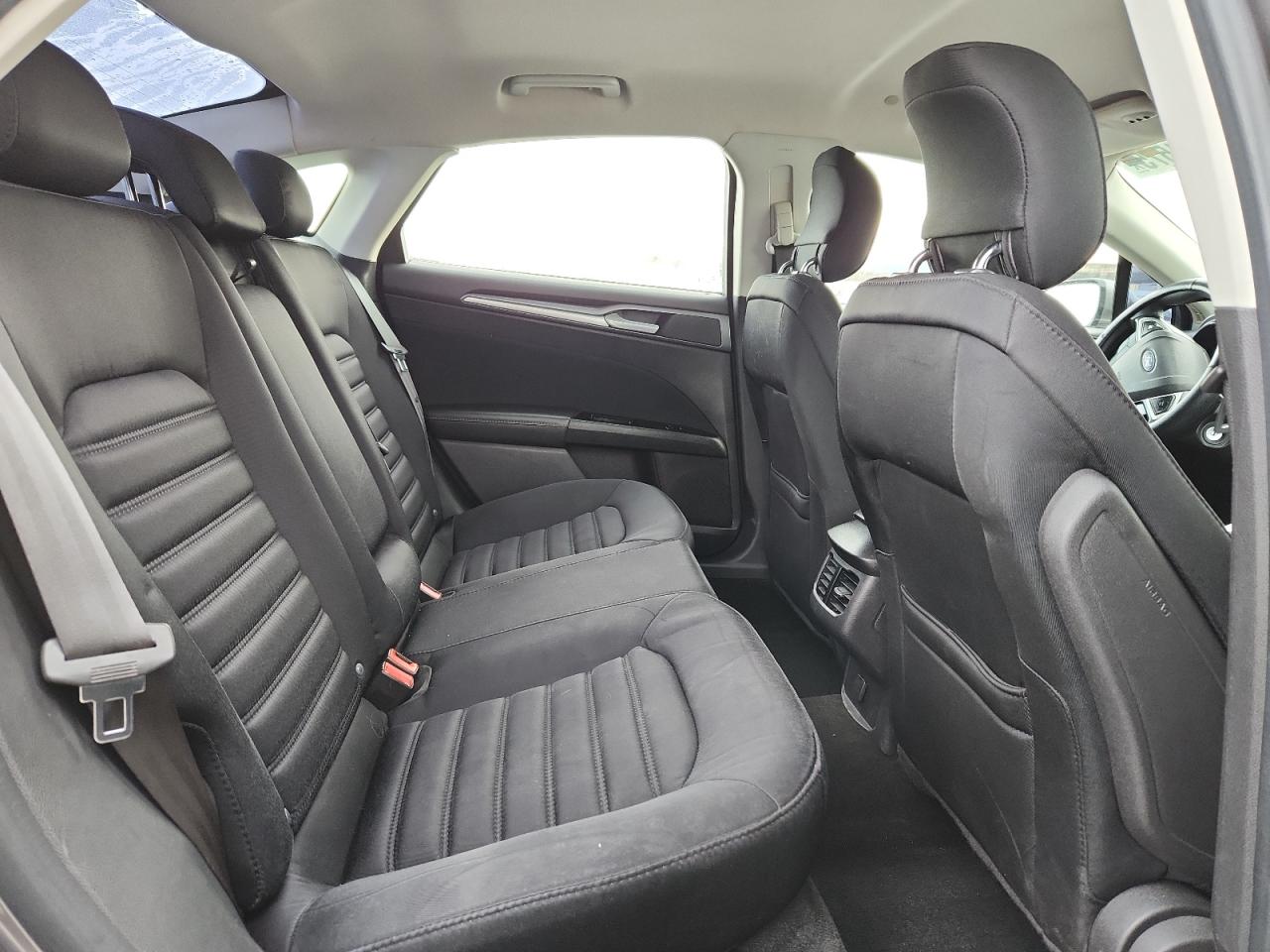 FORD FUSION SE HYBRID