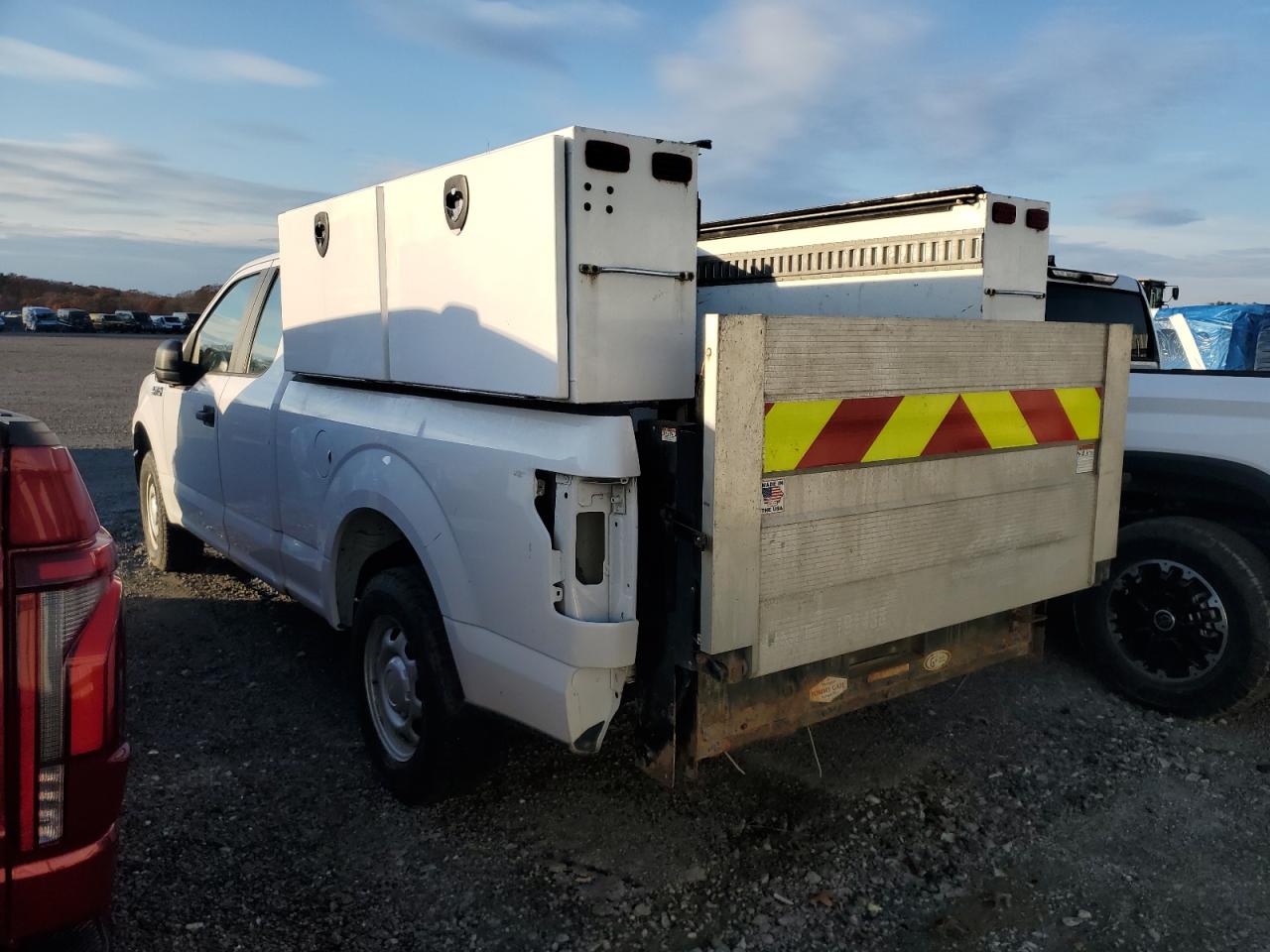 FORD F-150 SUPER CAB