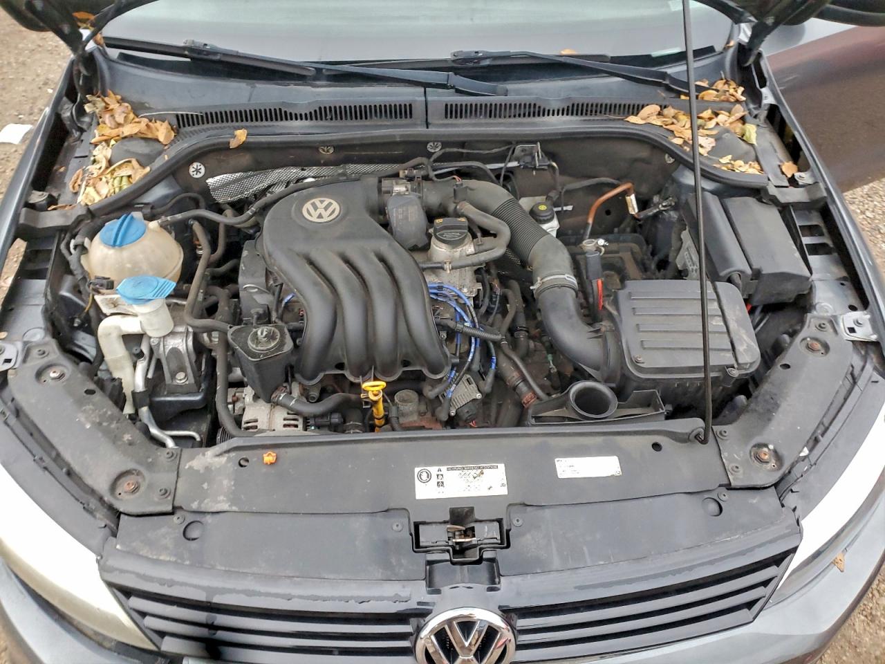 VOLKSWAGEN JETTA BASE