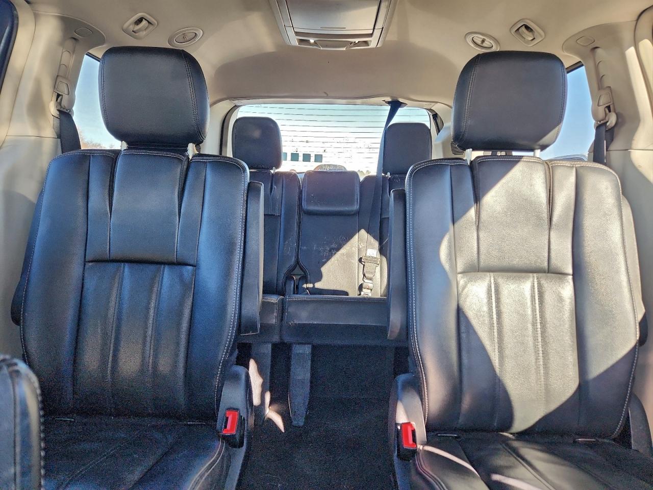 CHRYSLER TOWN & COUNTRY TOURING