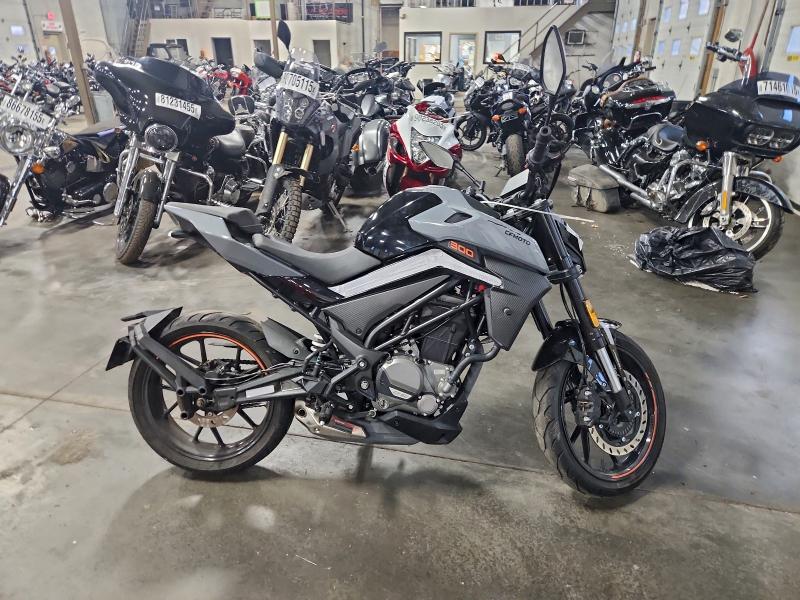 Global Auto Auctions: 2022 CFMOTO 300NK