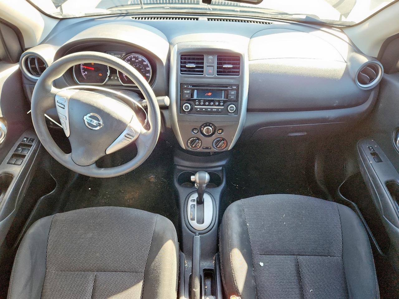 NISSAN VERSA S