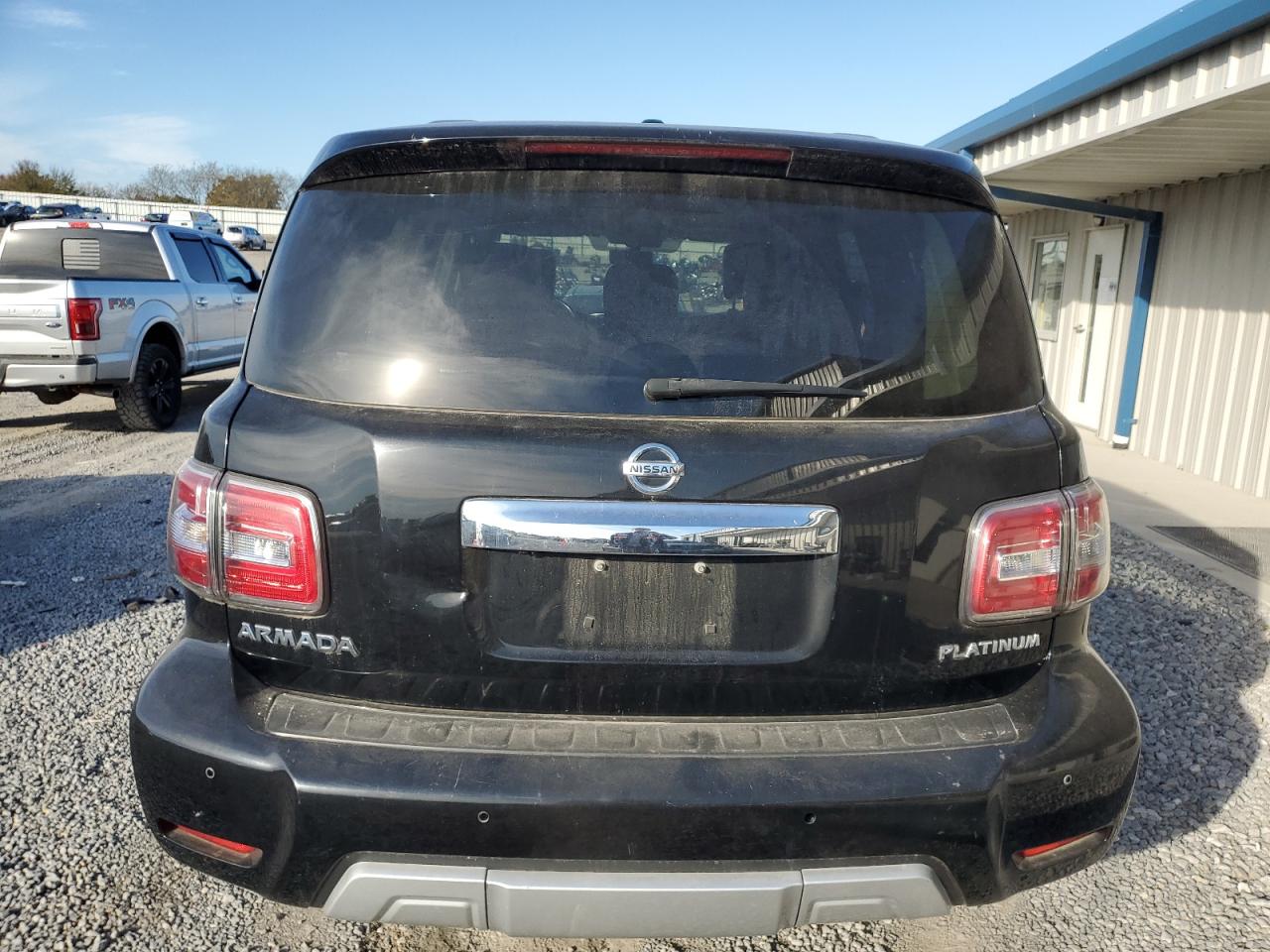 NISSAN ARMADA SV