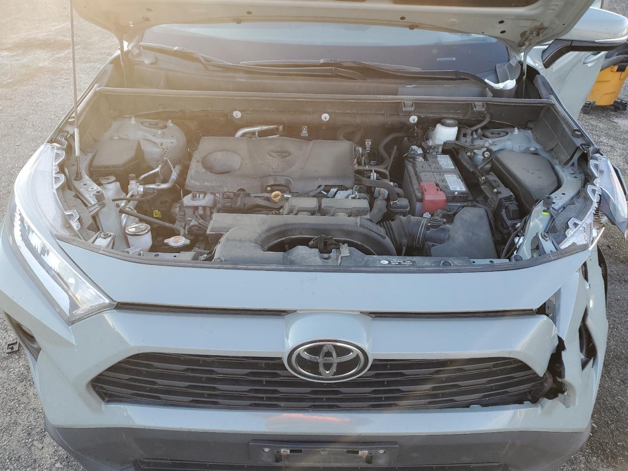 Lot #3302904985 2021 TOYOTA RAV4 XLE