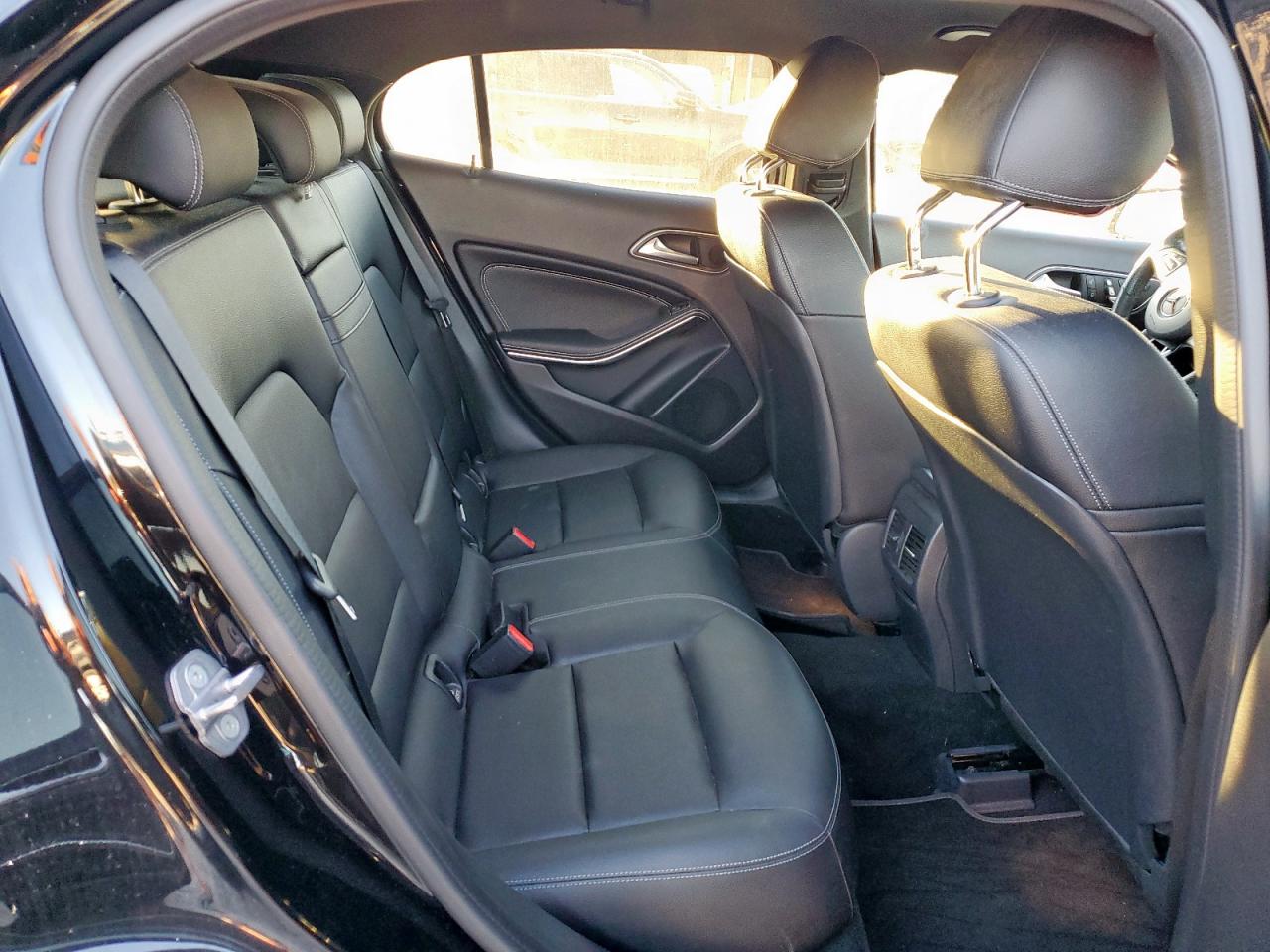 MERCEDES-BENZ GLA-CLASS 250