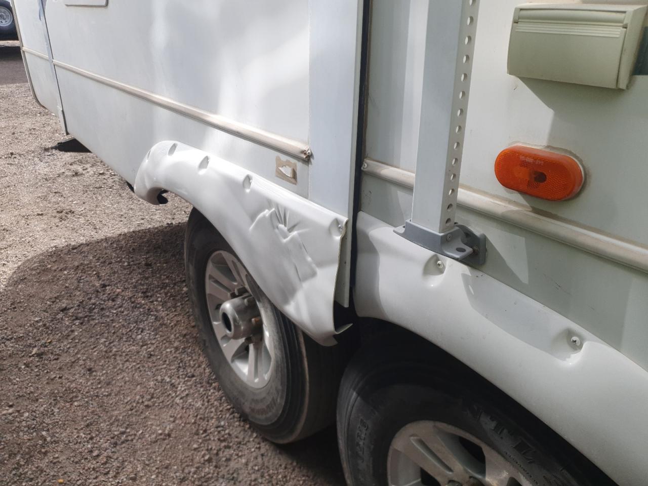 Lot #3285934567 2005 KEYSTONE MONTANA