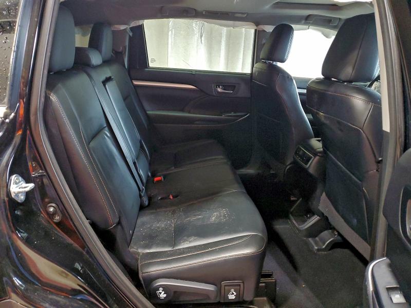 2016 TOYOTA HIGHLANDER #3296352191