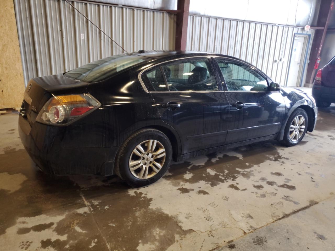 NISSAN ALTIMA BASE