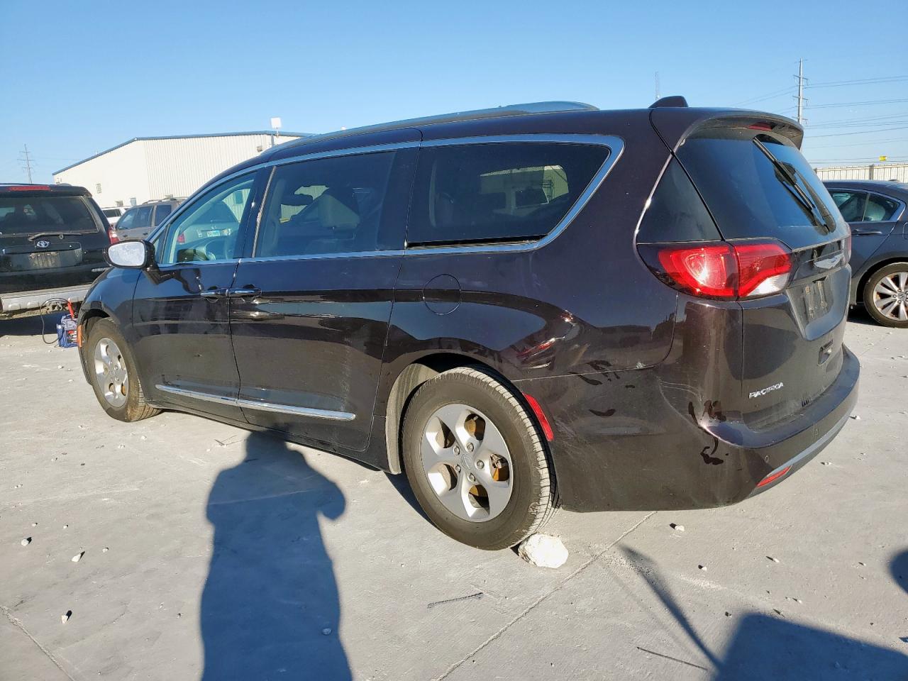 CHRYSLER PACIFICA TOURING L PLUS