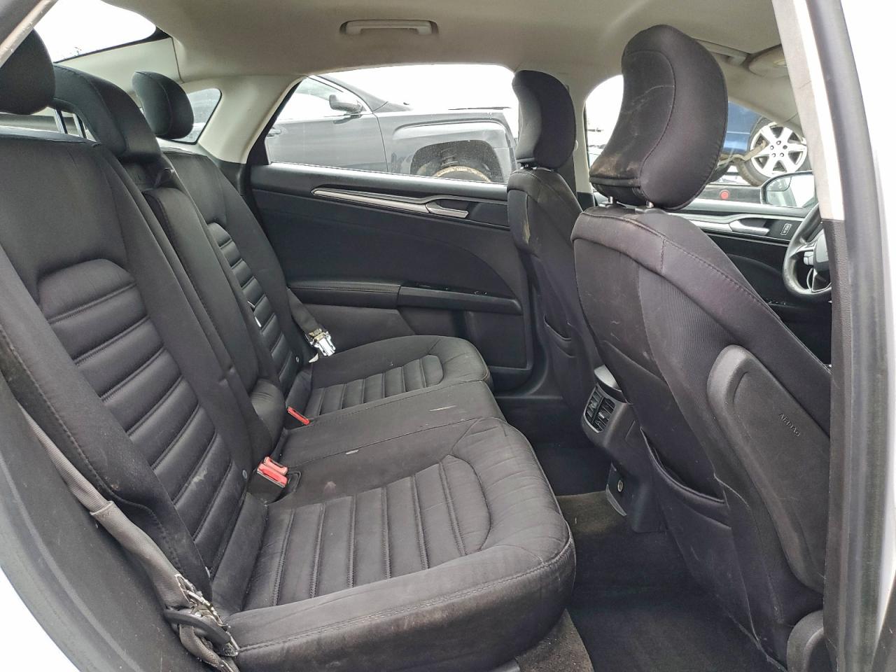 FORD FUSION SE HYBRID