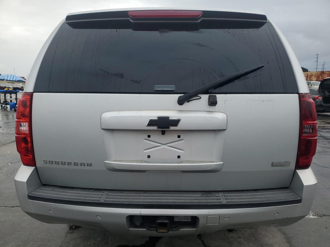 CHEVROLET SUBURBAN K1500 LT