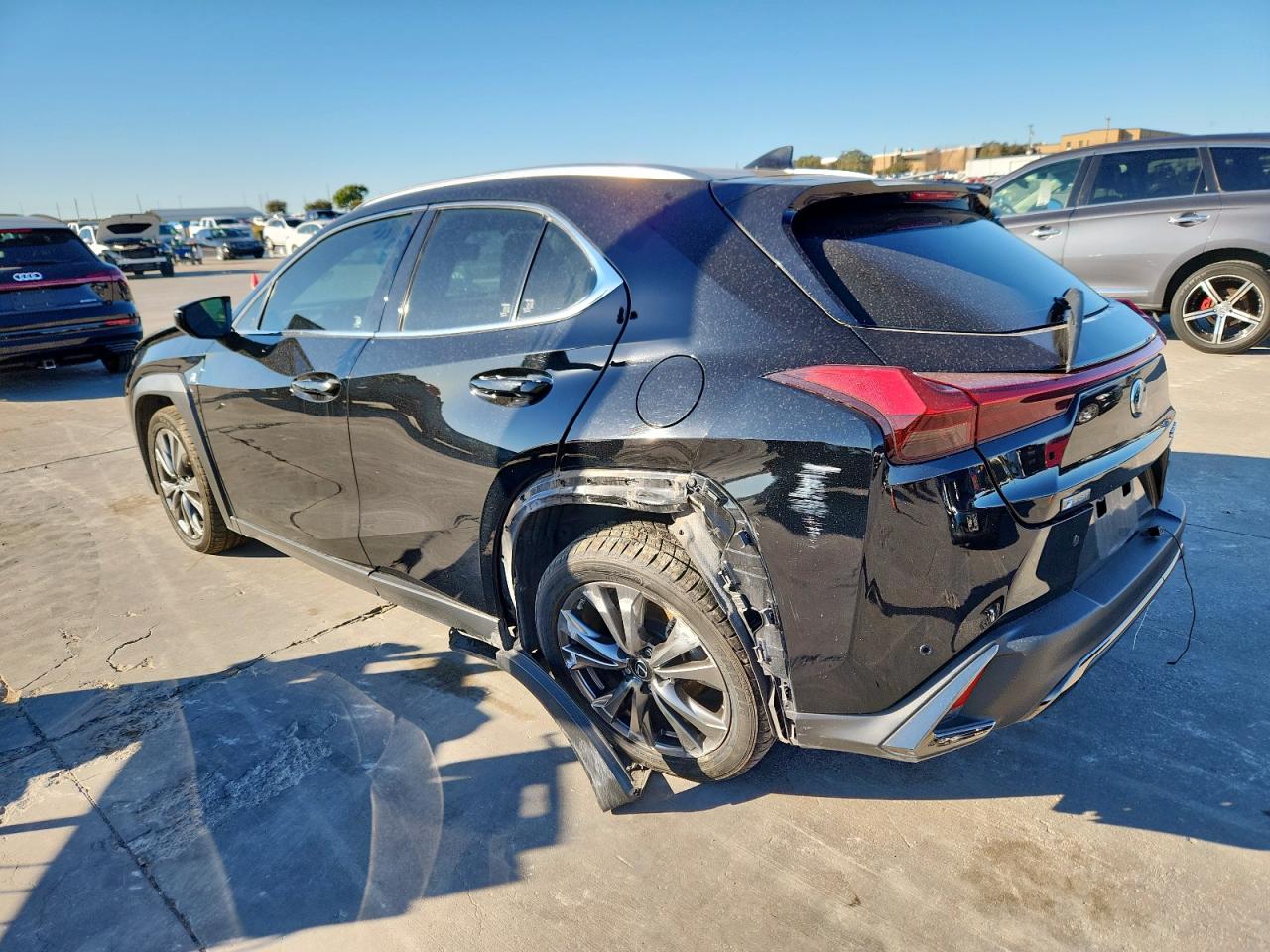 LEXUS UX 200