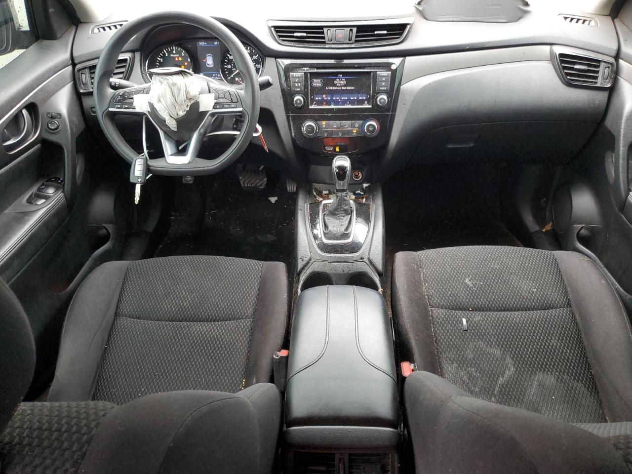 NISSAN ROGUE SPORT S
