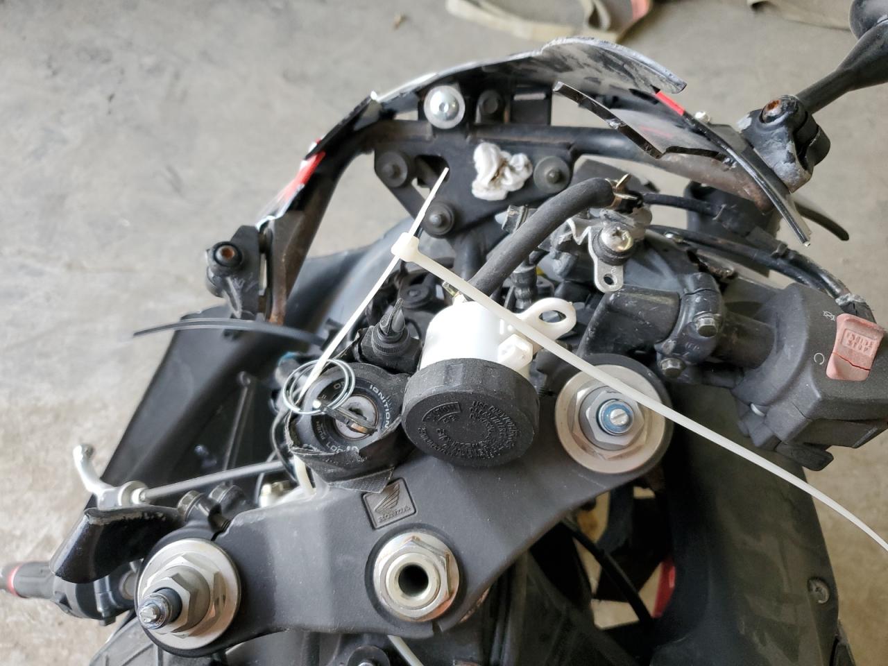 Lot #3301809330 2001 HONDA CBR900 RE