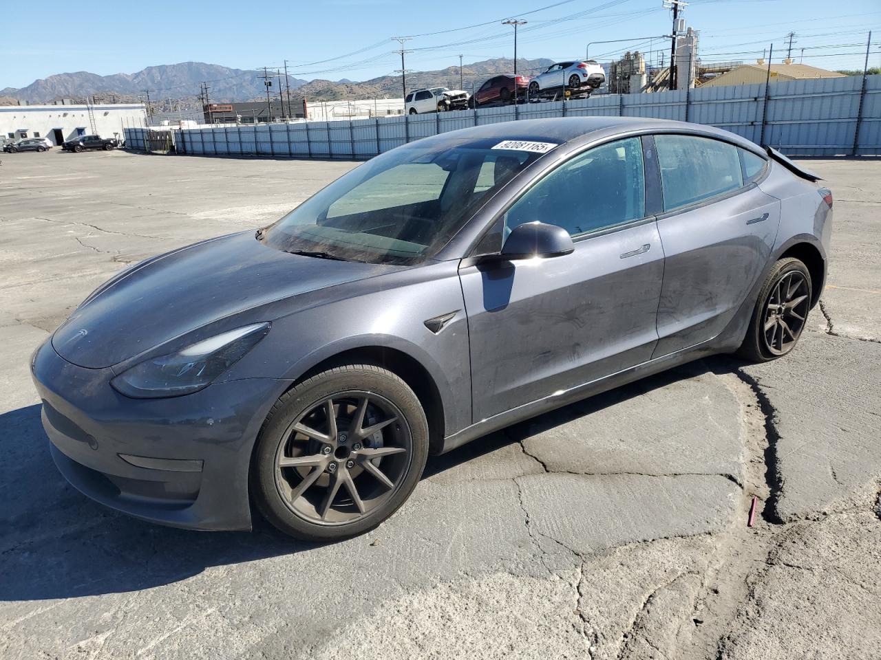 TESLA MODEL 3