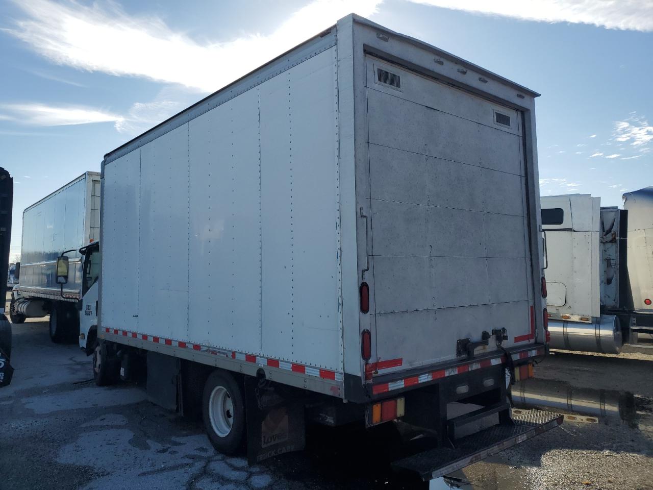 Lot #3287735164 2011 ISUZU NPR