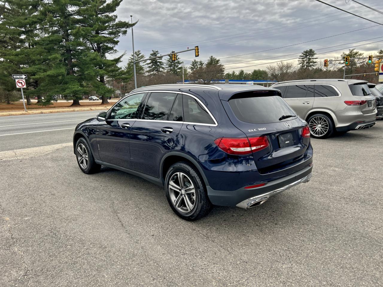 MERCEDES-BENZ GLC-CLASS 300 4MATIC