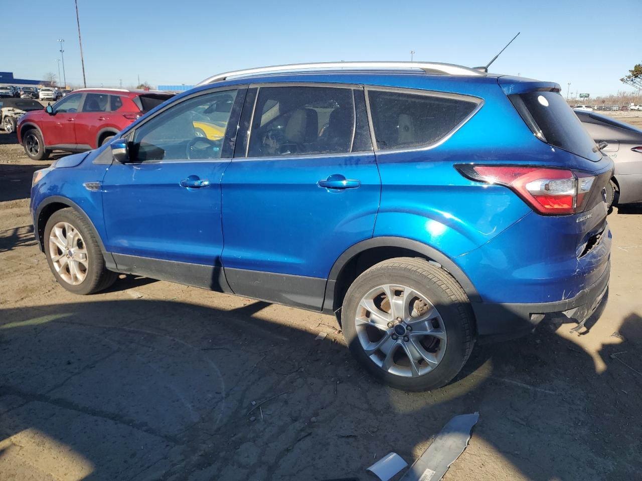 FORD ESCAPE TITANIUM