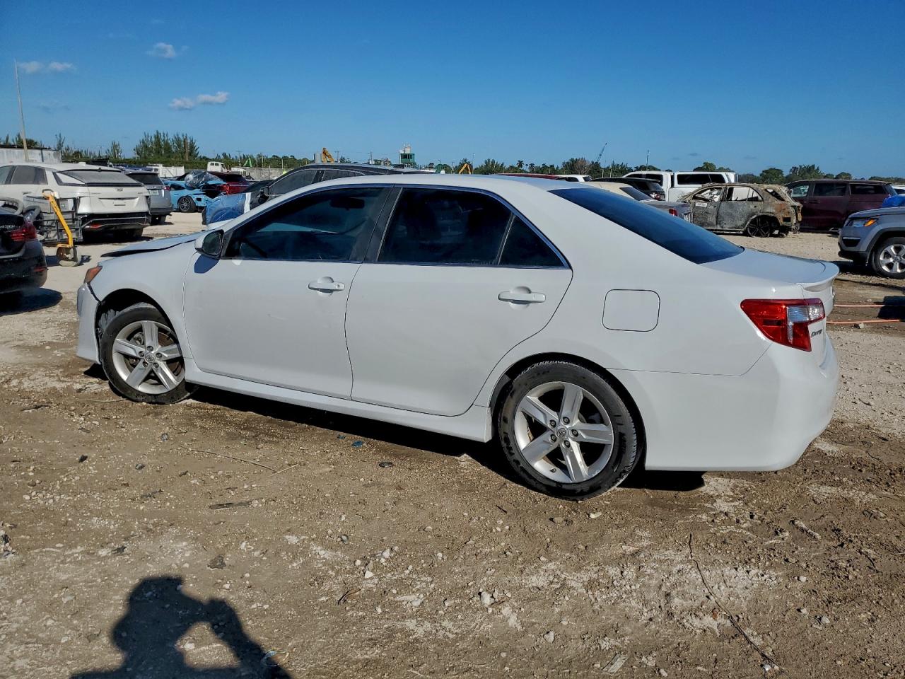 TOYOTA CAMRY L