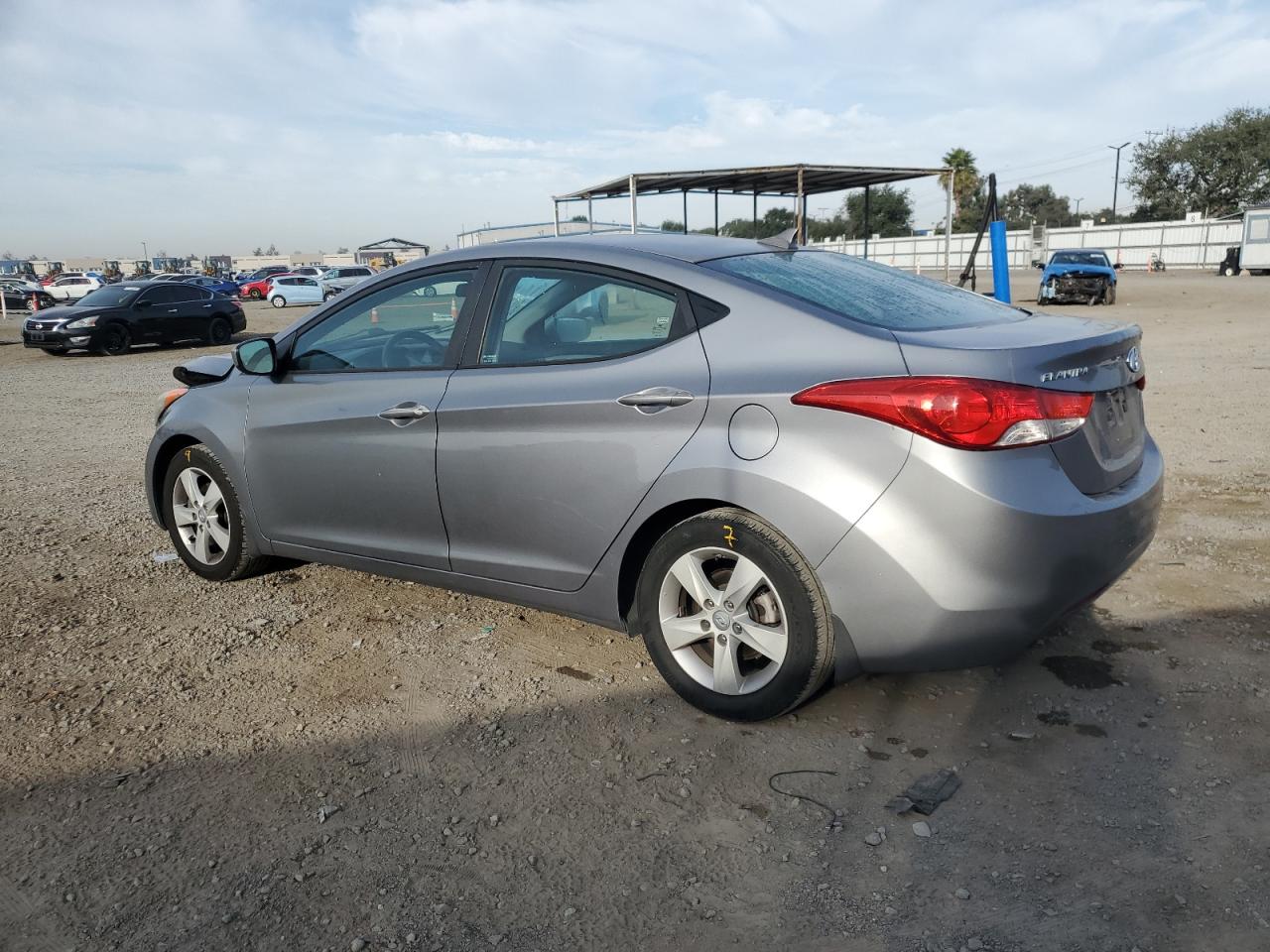 HYUNDAI ELANTRA GLS