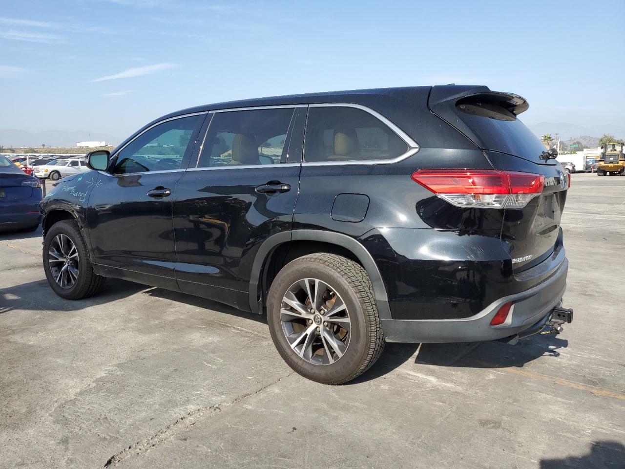 TOYOTA HIGHLANDER LE