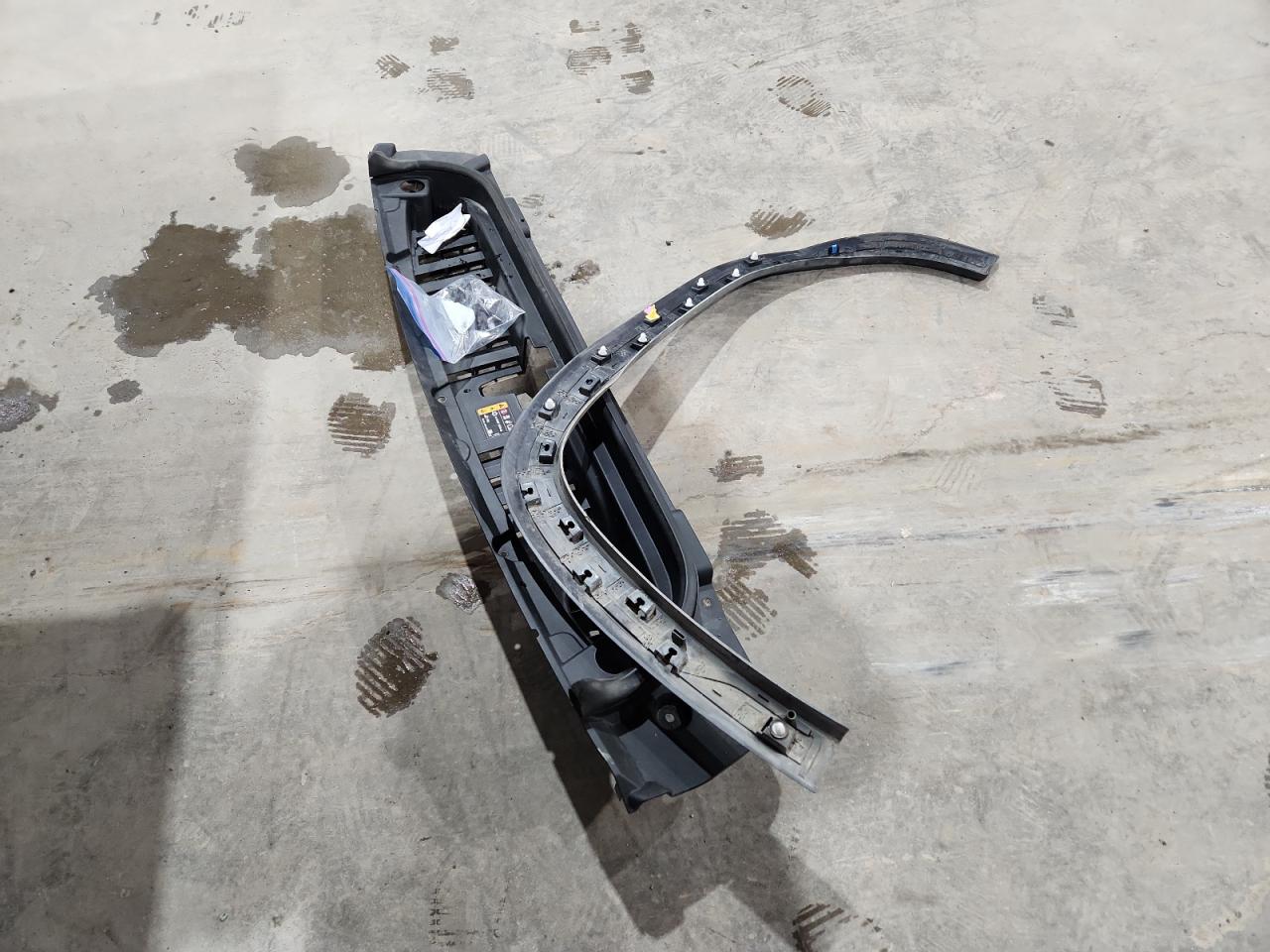 GMC SIERRA C1500 SLT