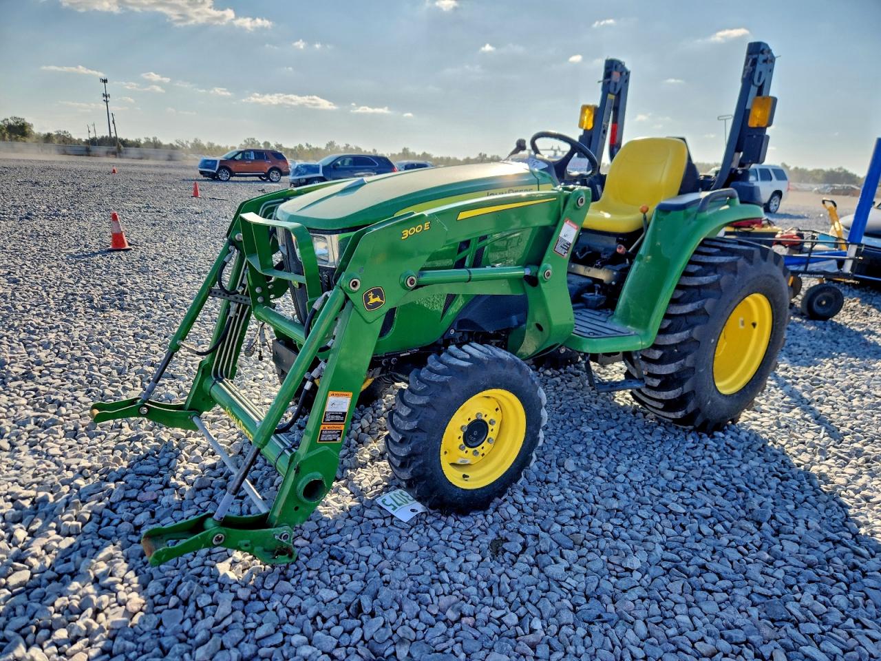 Lot #3309313991 2024 JOHN DEERE 3025E