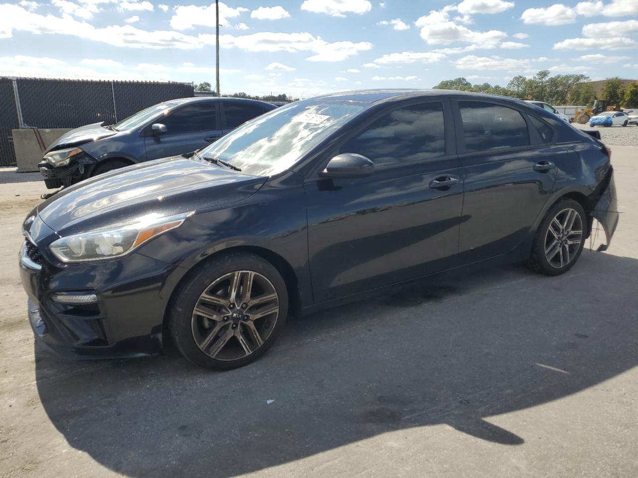 KIA FORTE GT LINE