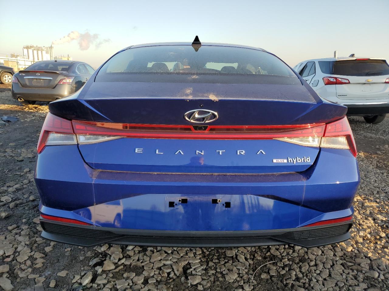 HYUNDAI ELANTRA BLUE