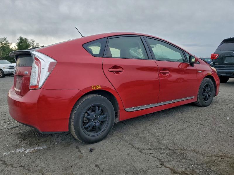 2014 TOYOTA PRIUS #3303879745